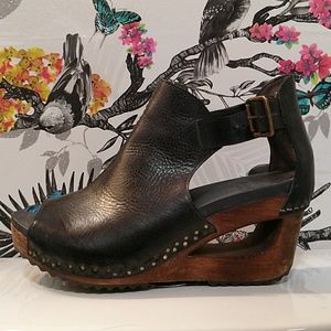 Dansko Sable Bootie
